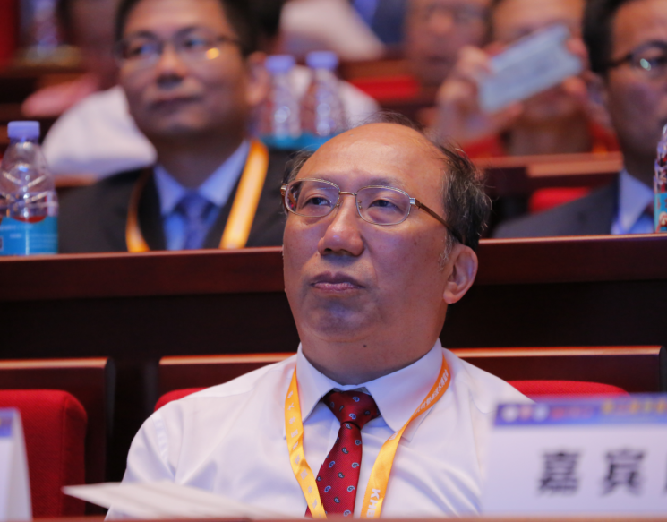 嘉宾2.png 嘉宾2.png