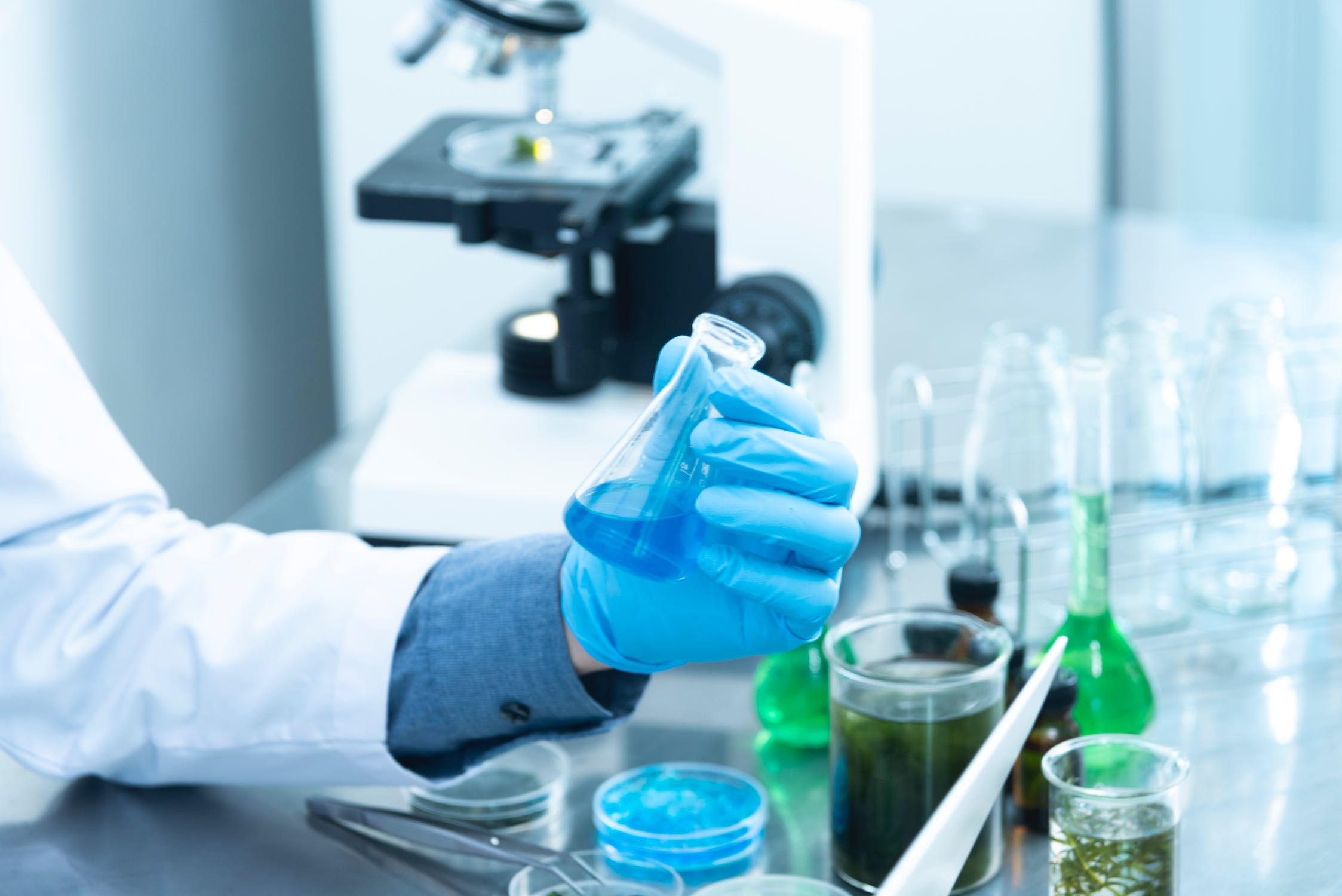 Nature-Inspired Coatings Could Power Tiny Chemistry Labs for Medical Testing